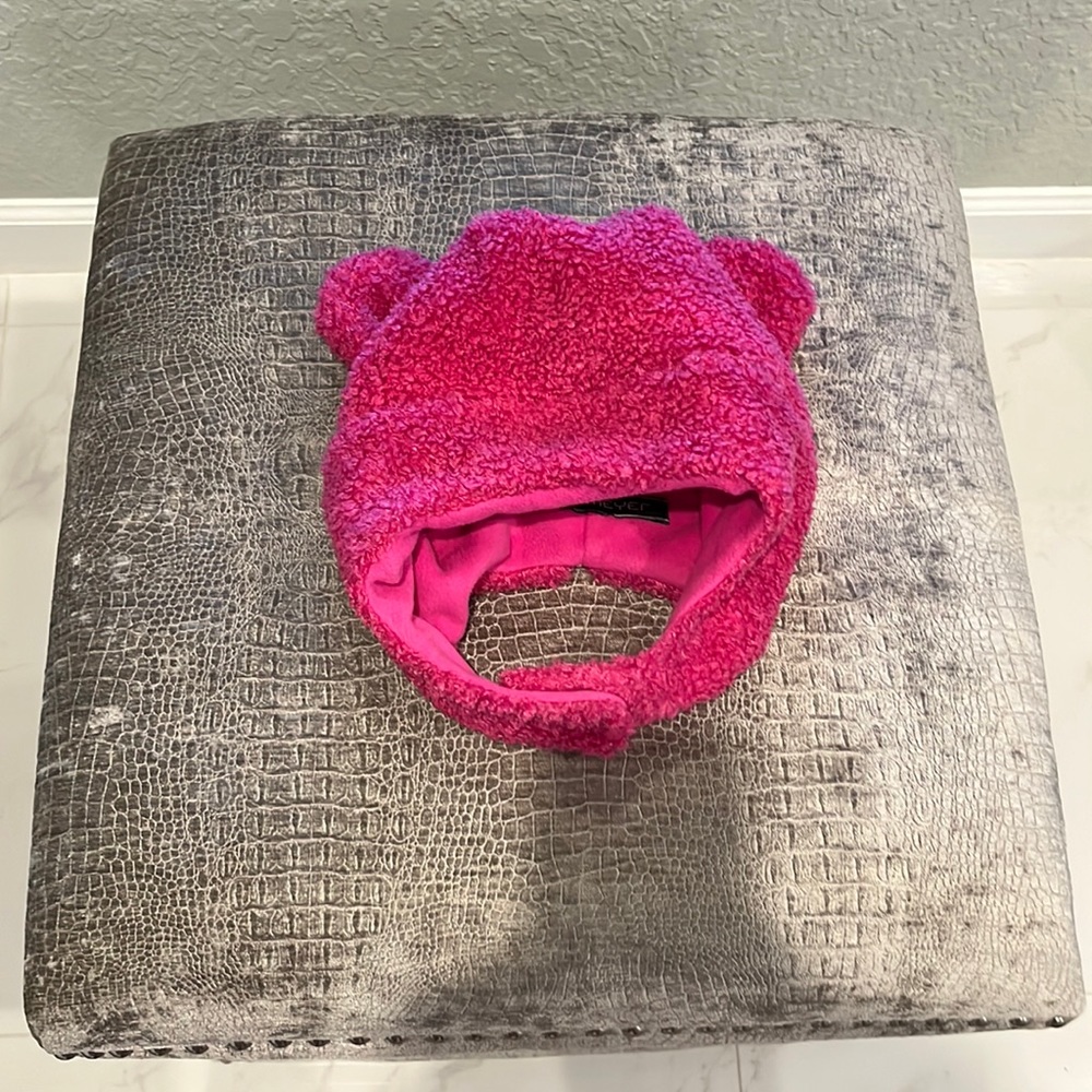 📌SOLD📌.    Pink Obermeyer Teddy Bear hat